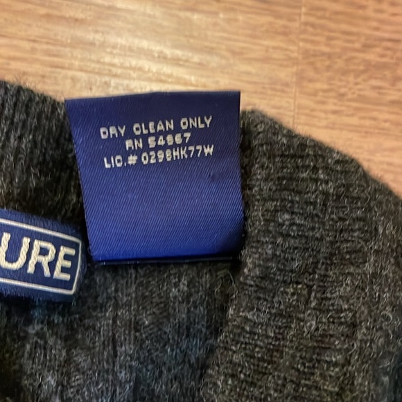 Structure Men’s Small LambsWool Blend Dark Gray Ribbed V Neck Sweater - Picture 6 of 7